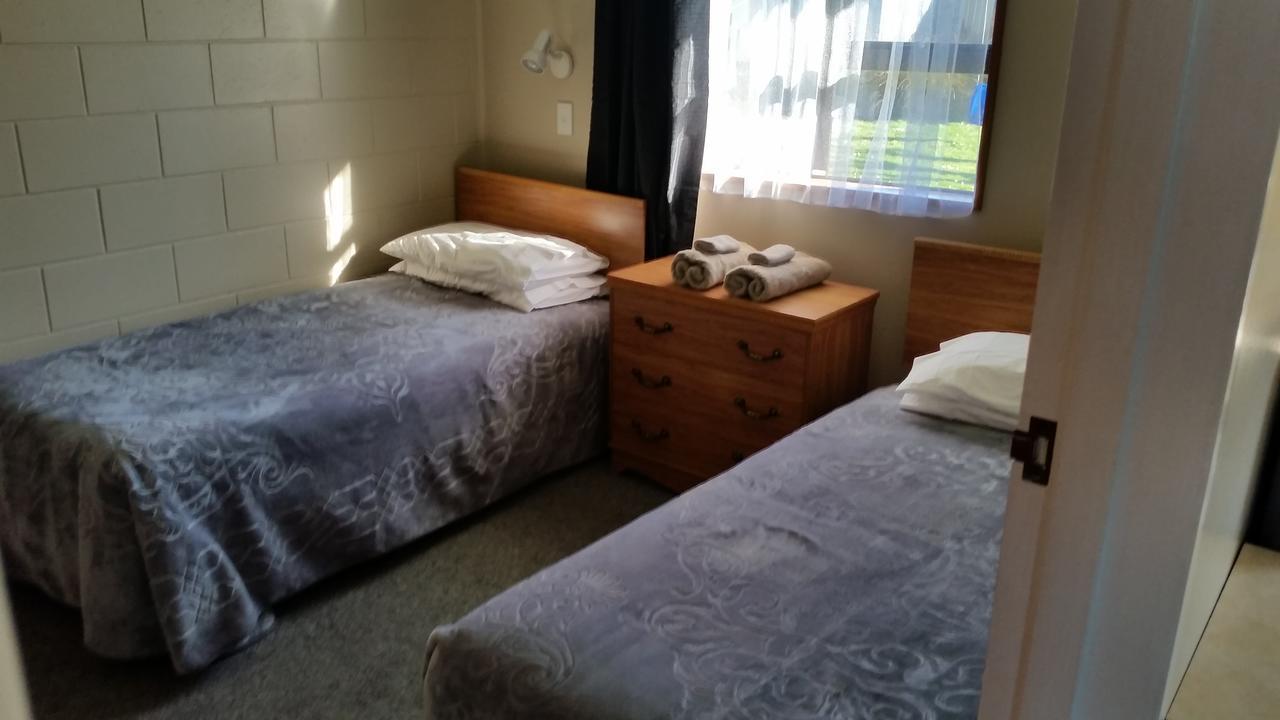 Moeraki Boulders Motel Hampden Exteriör bild