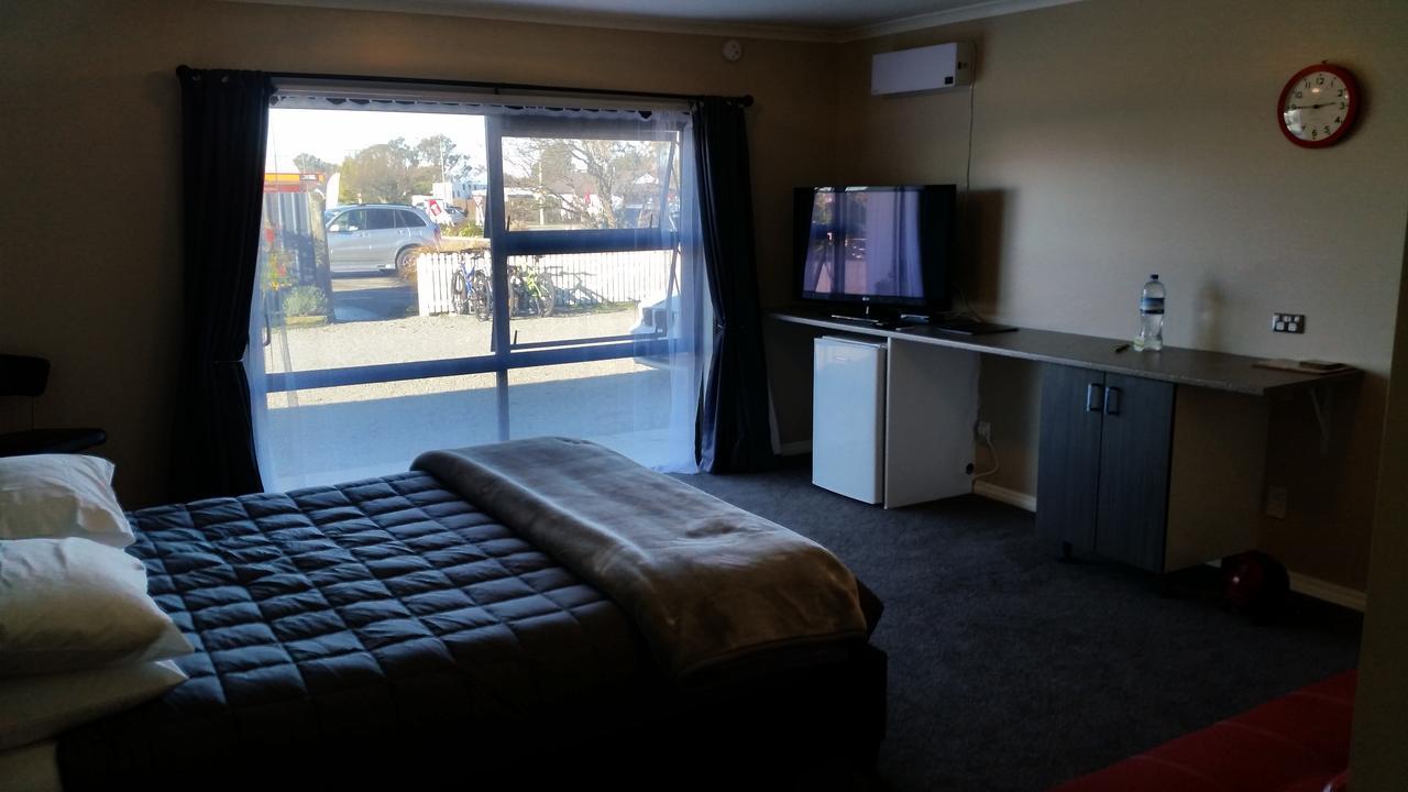 Moeraki Boulders Motel Hampden Exteriör bild